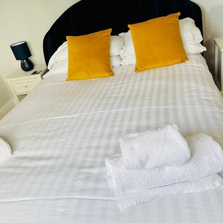 Tanglewood House Abergavenny With Private Parking Villa Bagian luar foto