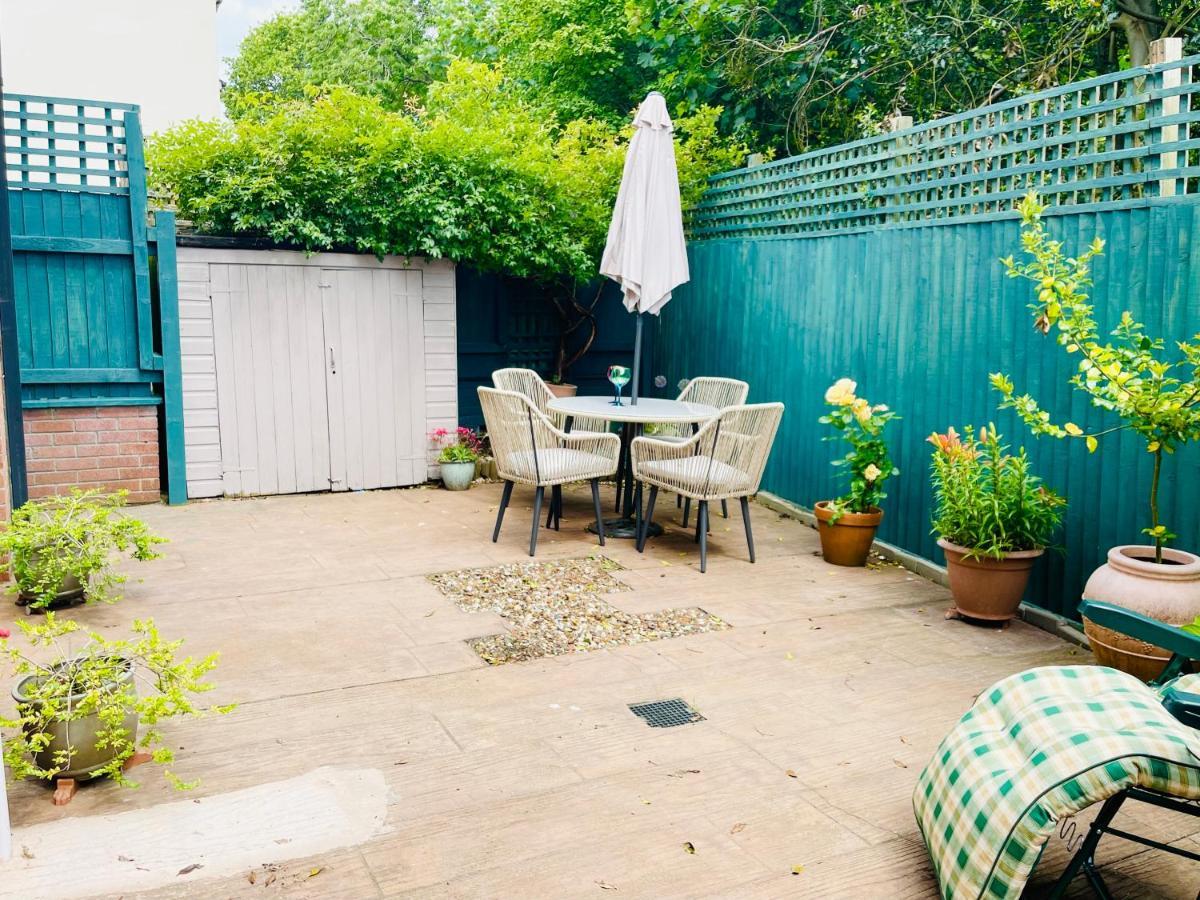 Tanglewood House Abergavenny With Private Parking Villa Bagian luar foto