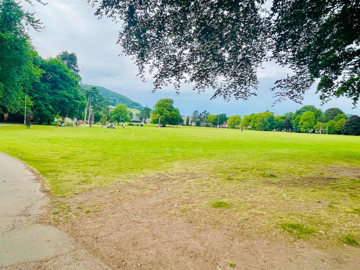Tanglewood House Abergavenny With Private Parking Villa Bagian luar foto
